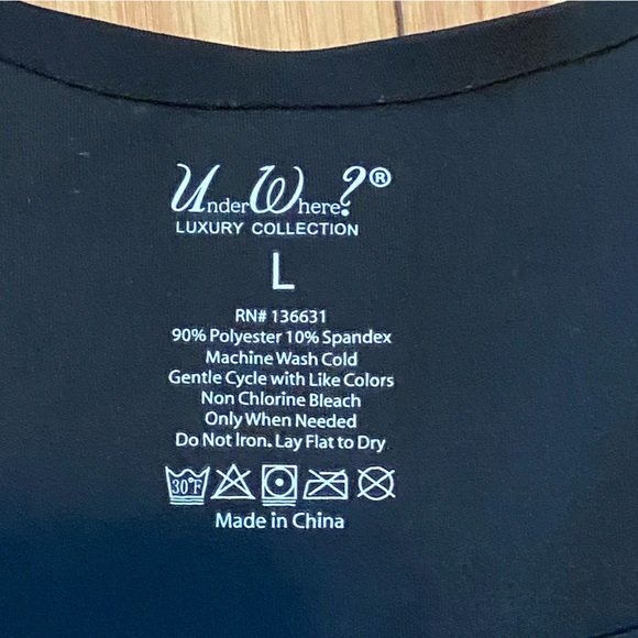 Elegant Black Shapewear Bodysuit - Picture 2 of 4